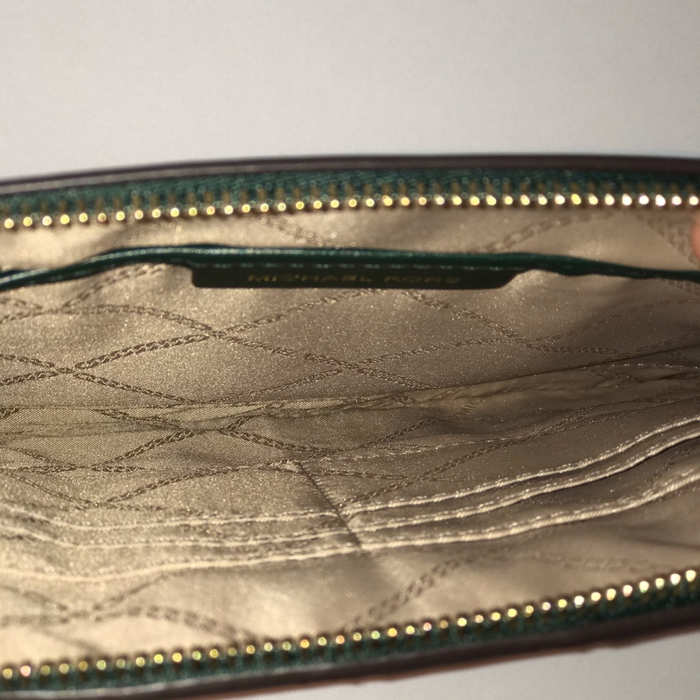 MICHAEL KORS Quilted Leather Tricolor Wristlet - Picture 10 of 15